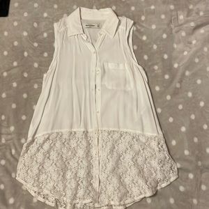 Like new Abrocrombie button up tank